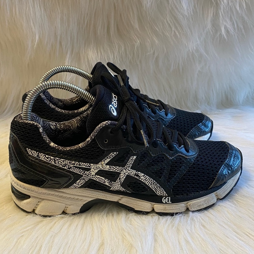 Asics Shoes Gel Enhanced‎ Ultra Women’s Size 8 Lace Up Color Black-White EU 39.5
